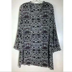 CHELSEA 28 Women's floral dress V-neck Size XS